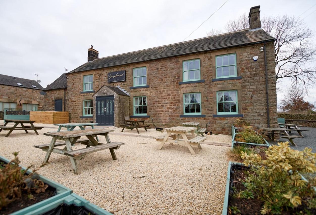 Peak District, The Greyhound Inn, Warslow Circa 1750 Ngoại thất bức ảnh
